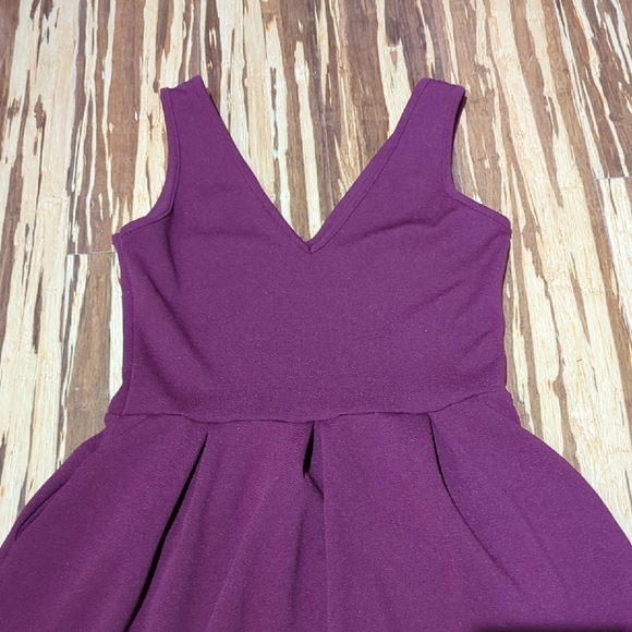 24/7 Comfort Apparel High Low Sleeveless Dress with Pockets - Picture 2 of 4